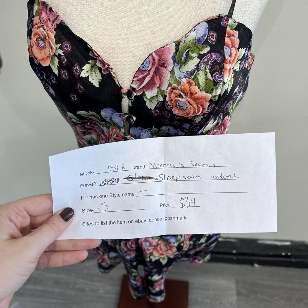 Victoria's Secret Women's S Black Floral Satin Slip Dress - Picture 8 of 8